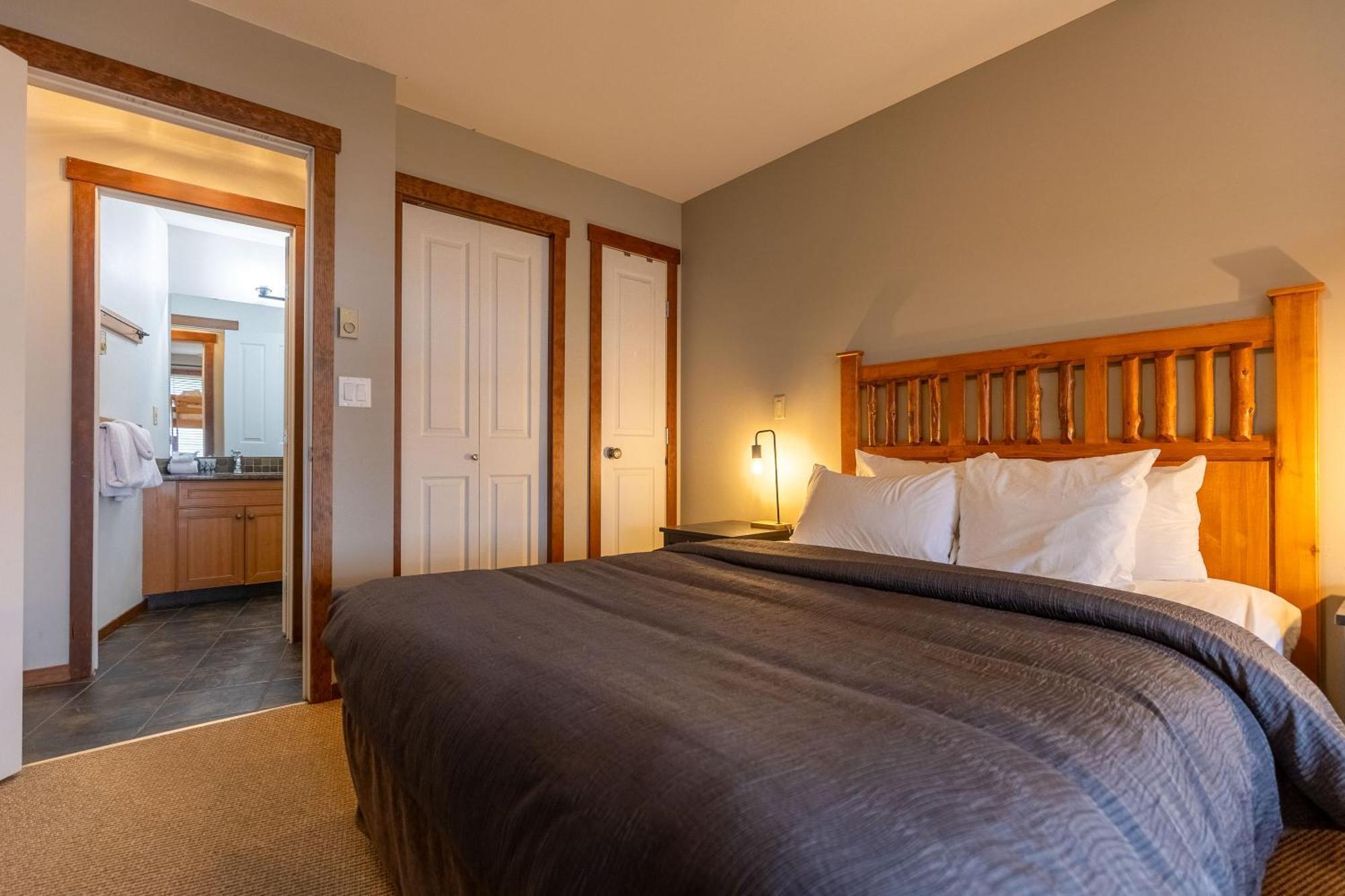 Snow Creek Lodge By Fernie Central Reservations Екстер'єр фото